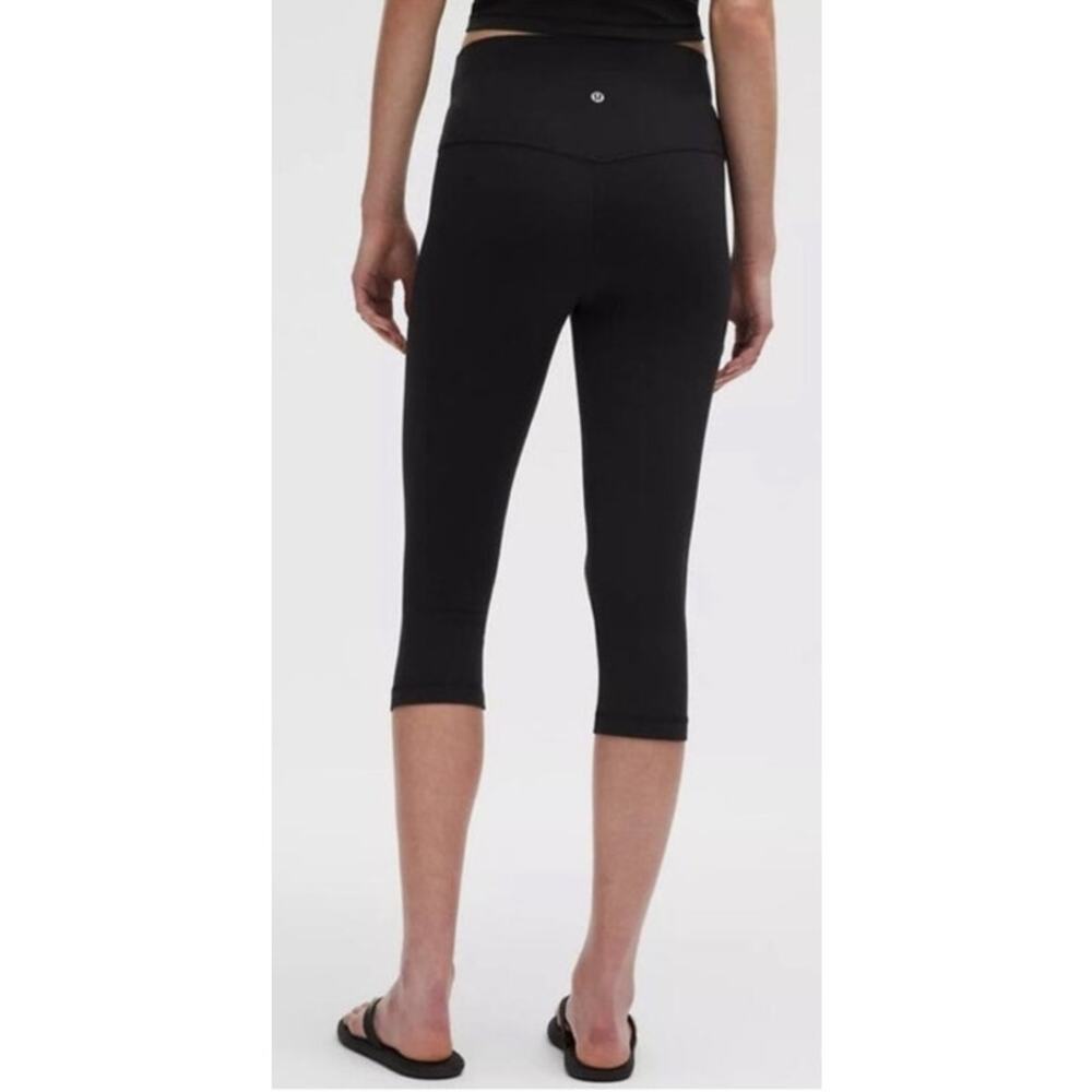 Lululemon Womens Black High Waisted Cropped Compression Tights Leggings Size 6
